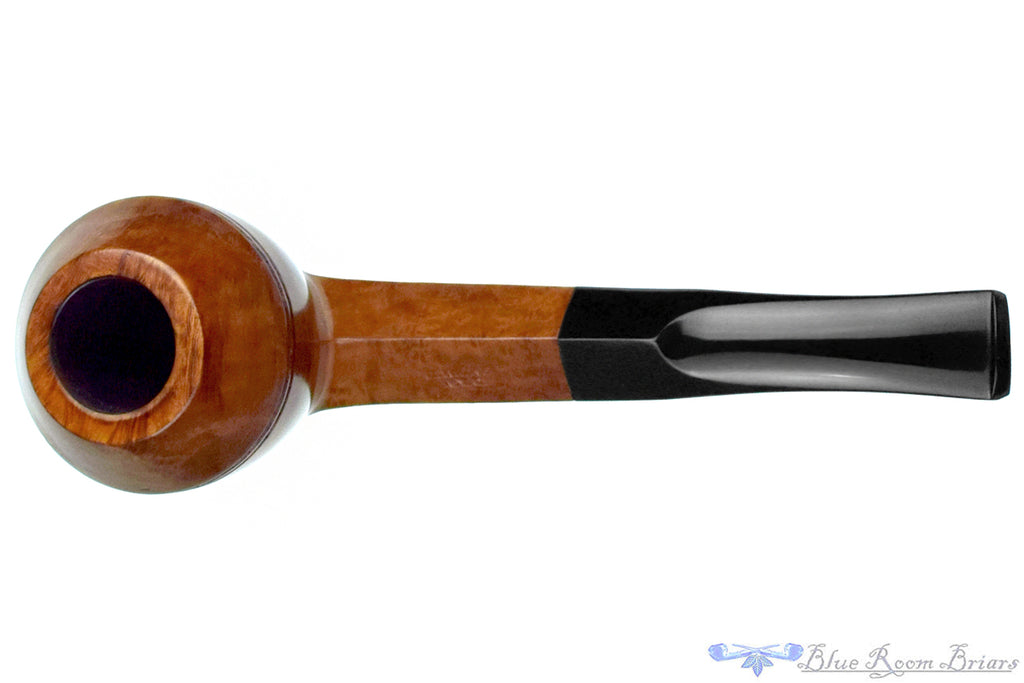 Blue Room Briar is proud to present this E. Wilke Bulldog Estate Pipe