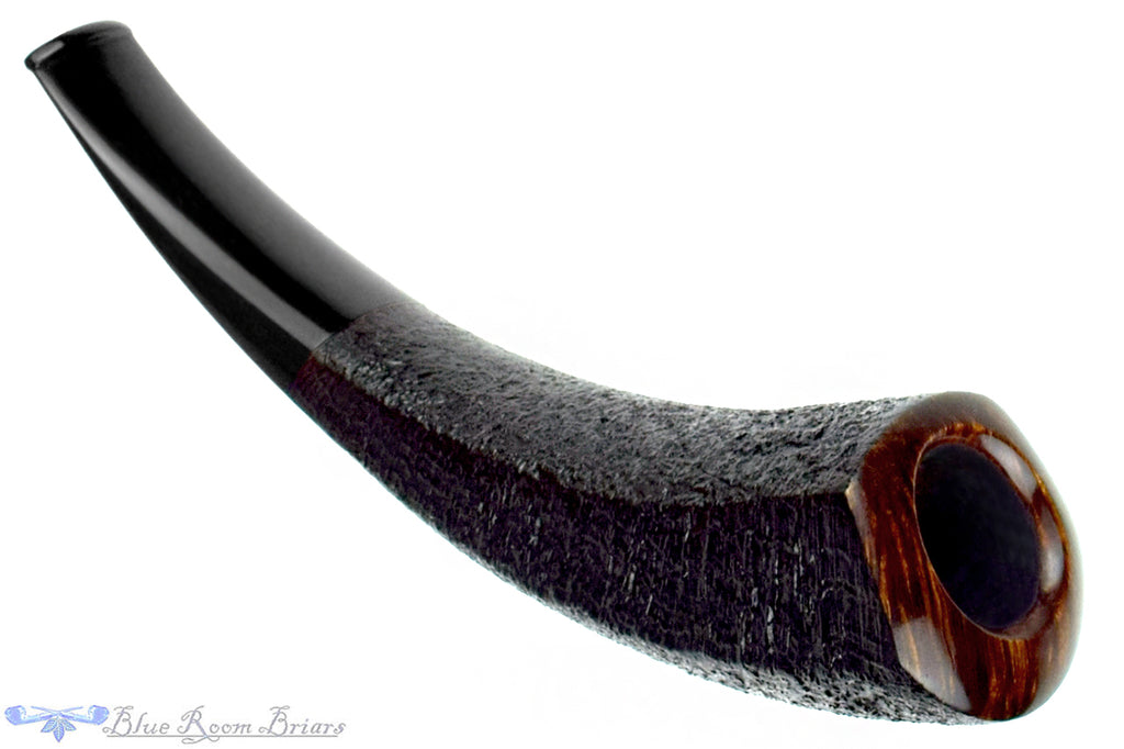 Blue Room Briars is proud to present this Yosef Zehnder Pipe Sandblast Paneled Oliphant