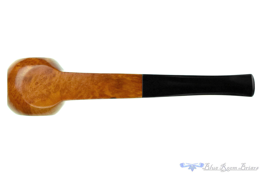 Blue Room Briar is proud to present this GBD Virgin Colossus Foursquare (Pre-Cadogan) Sitter Estate Pipe