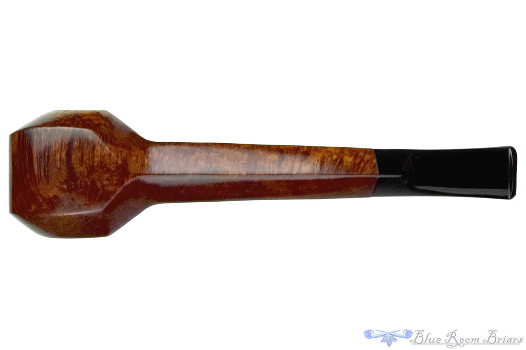 Blue Room Briars is proud to present this Cellini Original Panel Egg with Diamond Shank Sitter Estate Pipe