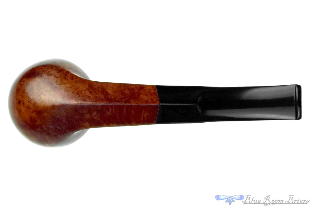 Blue Room Briars is proud to present this BBB Classic 420S Bent Bulldog Estate Pipe