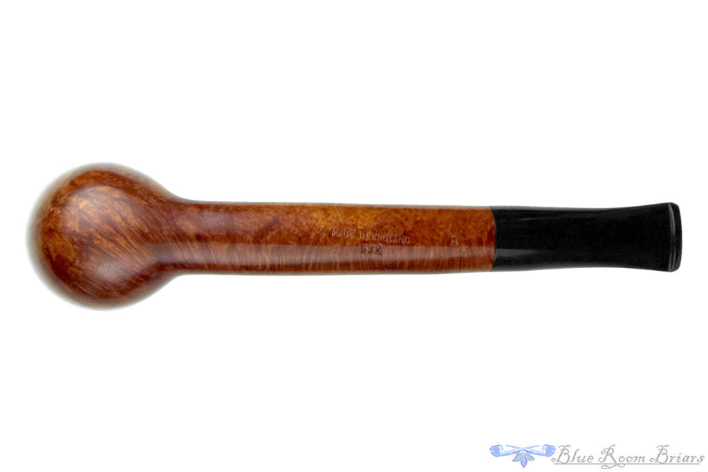 Blue Room Briars is proud to present this BBB London Made 539 Canadian Estate Pipe
