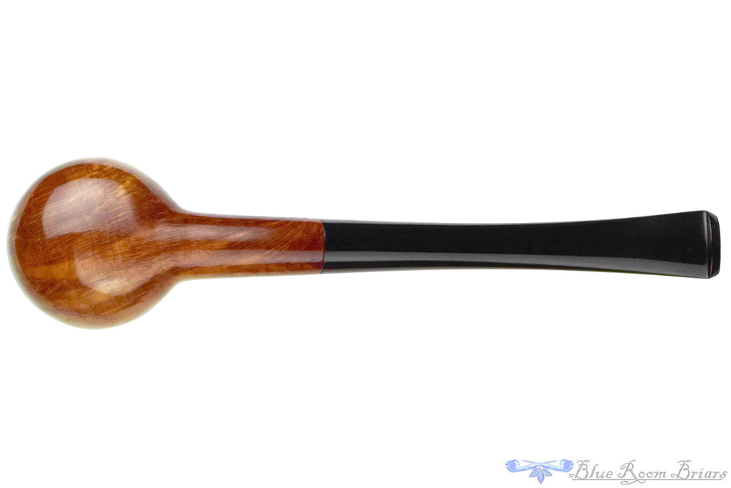Blue Rooms Briars is proud to present this Charatan Deluxe 20 Apple Estate Pipe