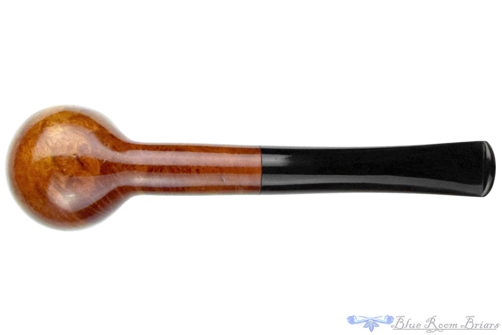 Blue Room Briars is proud to present this Ben Wade Billiard Estate Pipe