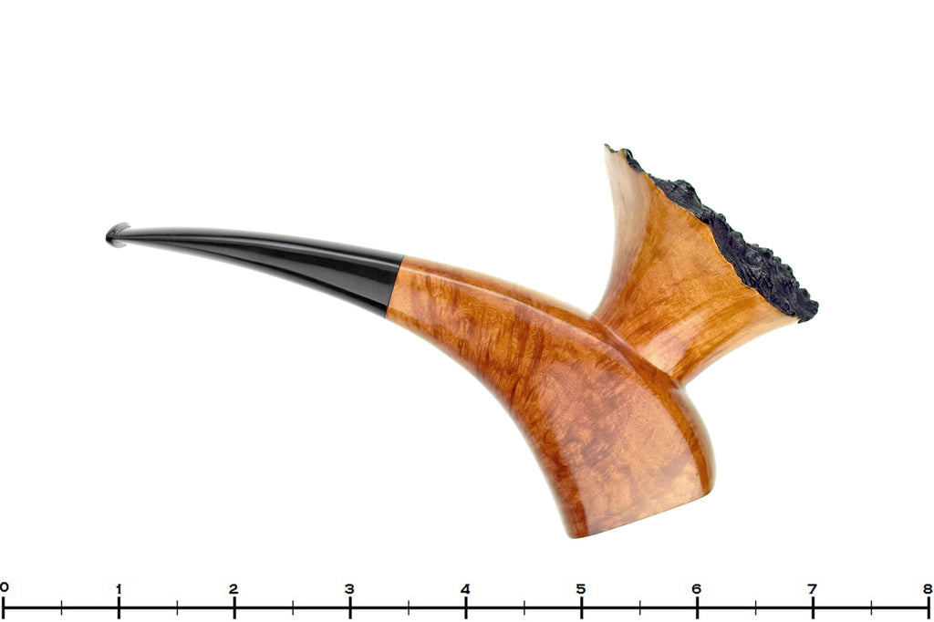 Blue Room Briars is proud to present this Joseph Skoda Pipe Freehand Sitter with Plateau