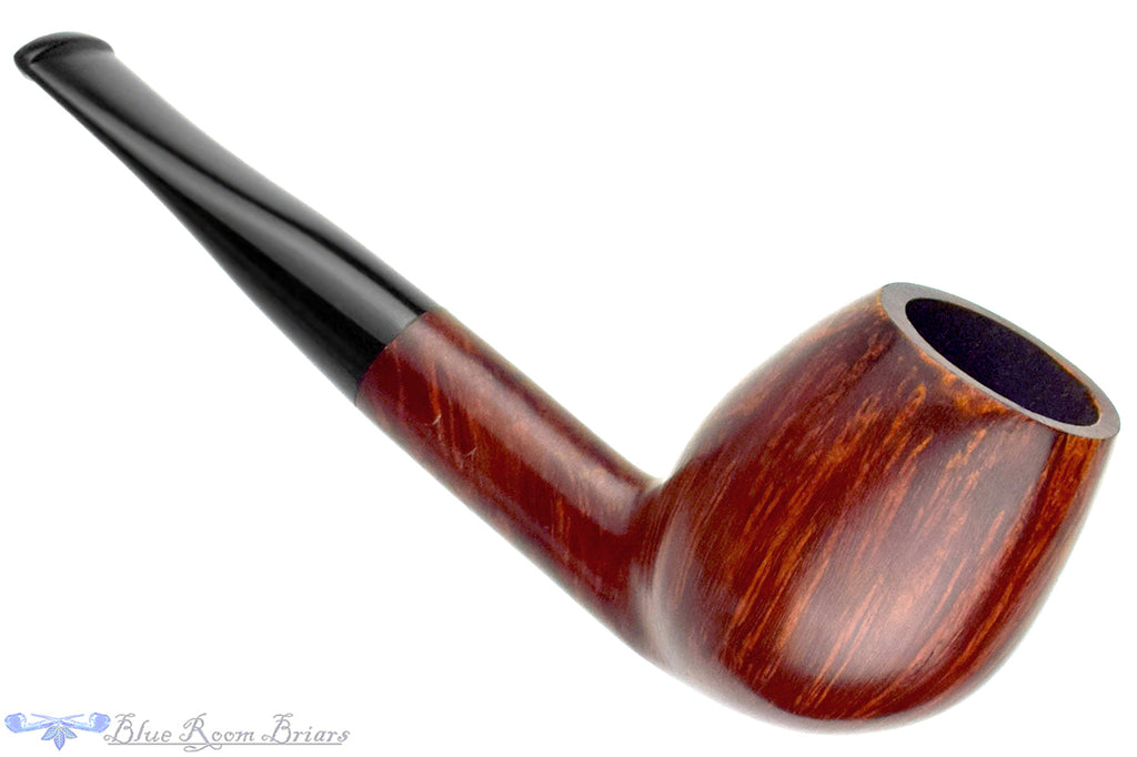 Blue Room Briars is proud to present this The Briar Workshop Two Star Belge Estate Pipe