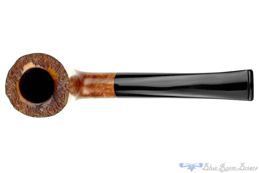 Blue Room Briars is proud to present this Moretti (2018 Make) Bent Dublin with Plateau Estate Pipe