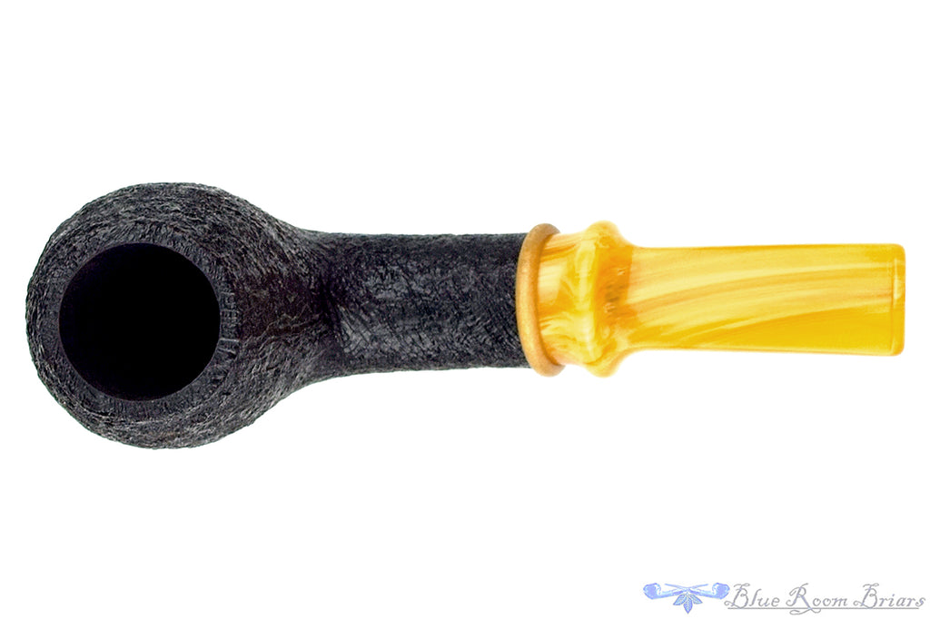 Blue Room Briars is proud to present this Moonshine Bent Sandblast Egg with Boxwood Estate Pipe