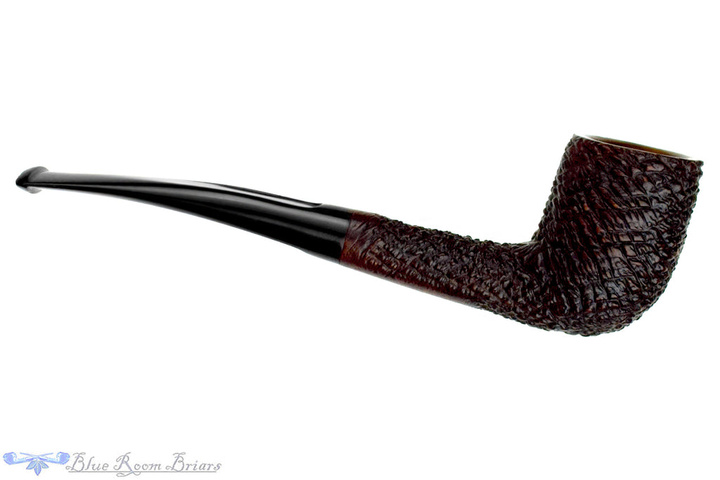 Blue Room Briar is proud to present this GBD Rustique 1350 (Post-Cadogan) Carved Belge Estate Pipe