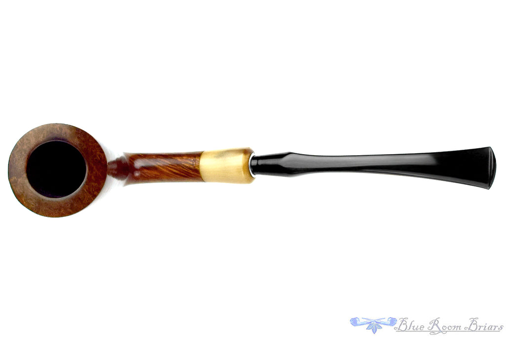 Blue Room Briar is proud to present this Larsen Super 48 Bent Yachtsman with Horn Estate Pipe