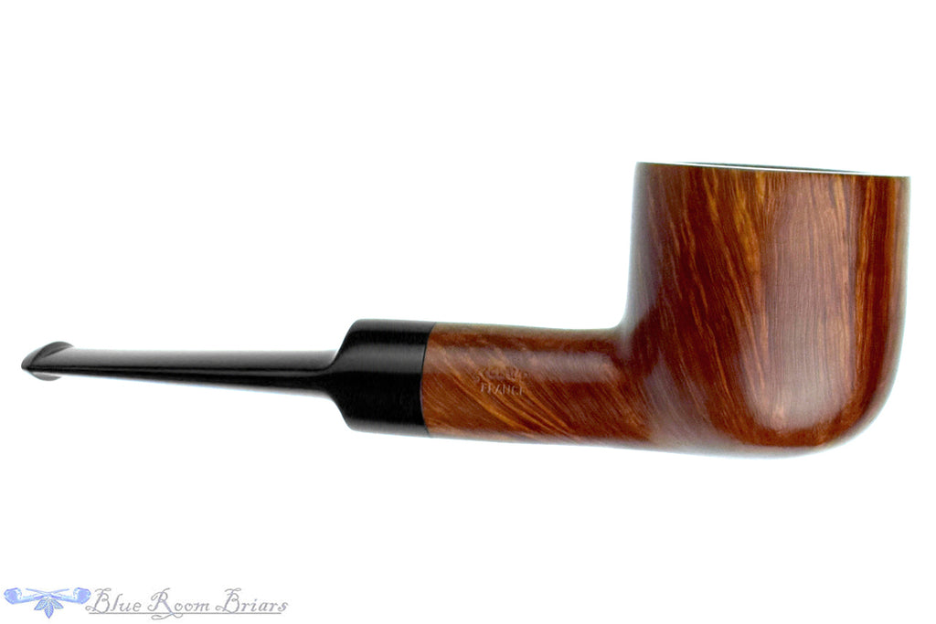Blue Room Briar is proud to present this Butz-Choquin Flamme Major Pot Estate Pipe