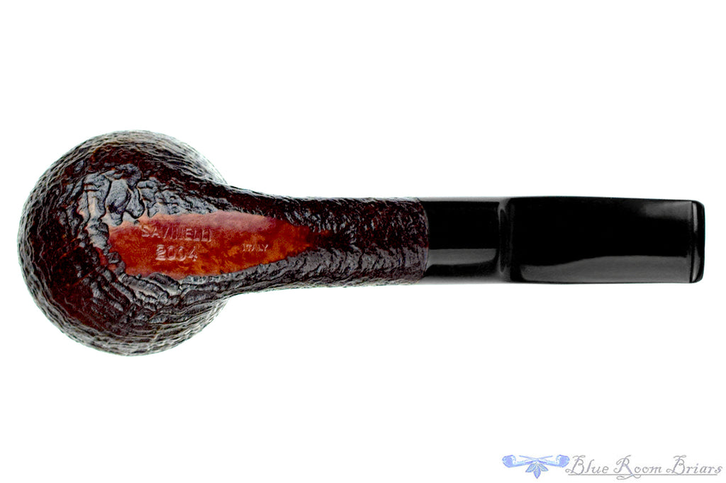 Blue Room Briar is proud to present this Savinelli 2004 Collection Sandblast Bent Scoop Pot (6mm Filter) Sitter Estate Pipe