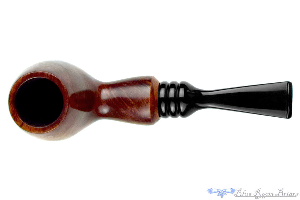 Blue Room Briar is proud to present this German Bruyere Egg (6mm Filter) Estate Pipe