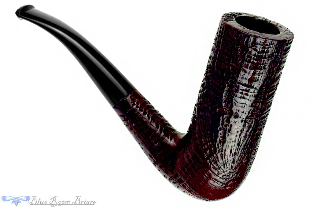 Blue Room Briar is proud to present this Tsuge Topper Bent Sandblast Chimney Stack