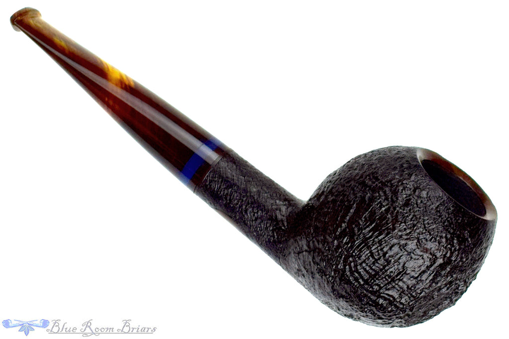 Blue Room Briars is proud to present this Reid Robertson Pipe 069 Sandblast Devil Anse with Acrylic