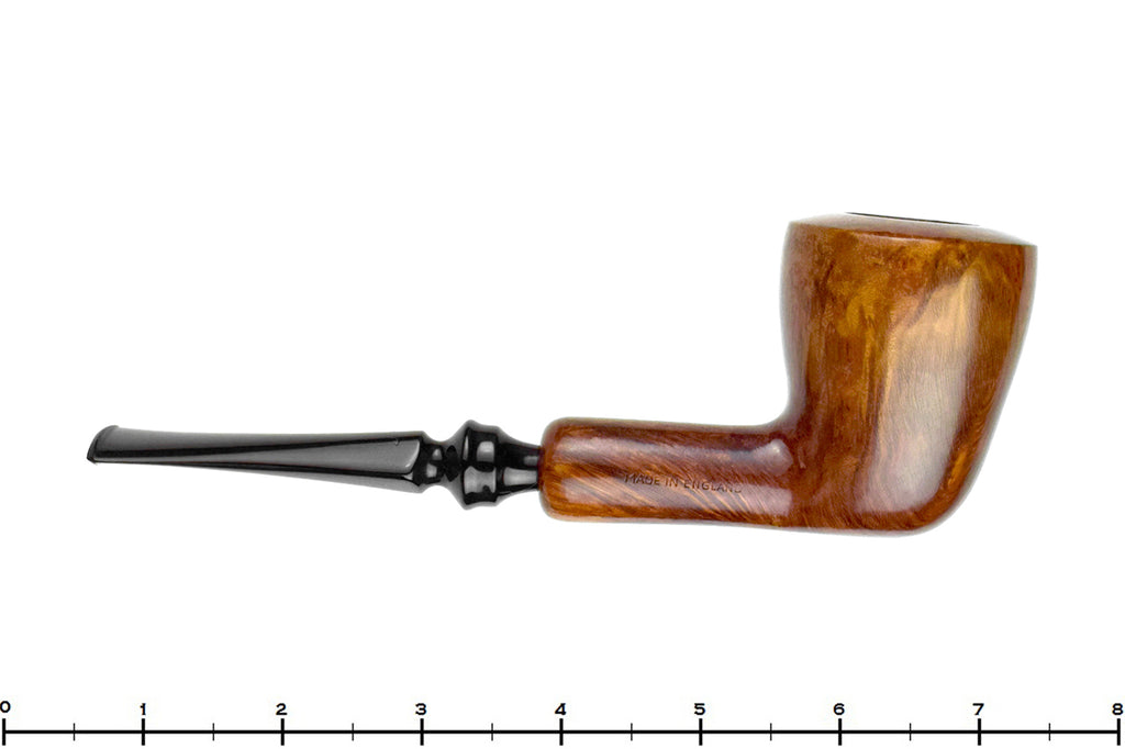 Blue Room Briars is proud to present this Willmer Straight Grain AA Grade Dublin Estate Pipe