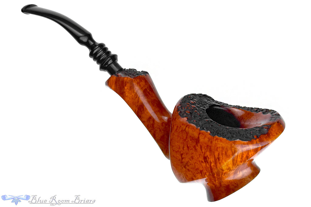 Blue Room Briars is proud to present this Nørding Extra Large Bent Standing Freehand Sitter with Plateaux Estate Pipe