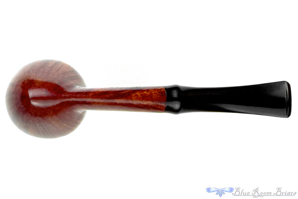 Blue Room Briars is proud to present this Peter Stokkebye (Jørgen Larsen) Bent Strawberry Estate Pipe