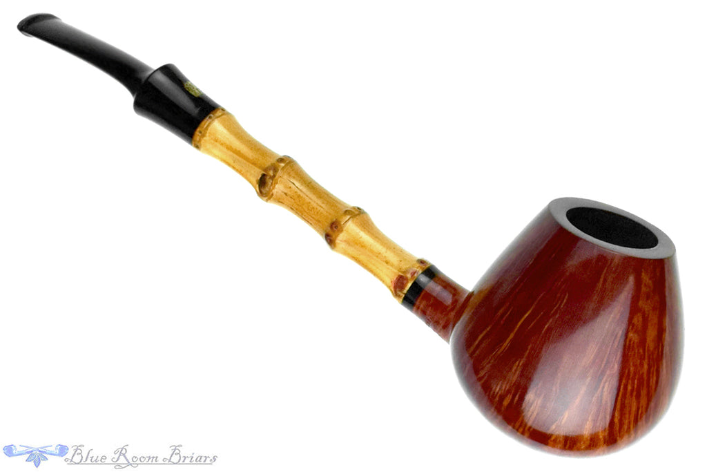 Blue Room Briars is proud to present this Peter Stokkebye (Jørgen Larsen) Bent Asymmetric Egg with Bamboo Estate Pipe