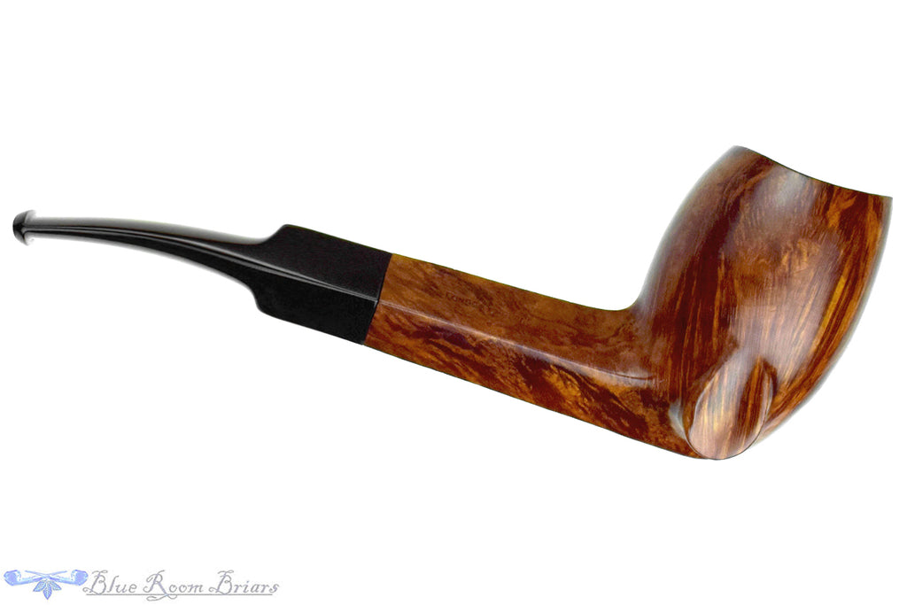 Blue Room Briars is proud to present this GBD Unique (Pre-Cadogan) Walrus with Diamond Shank Estate Pipe with Replacement Stem