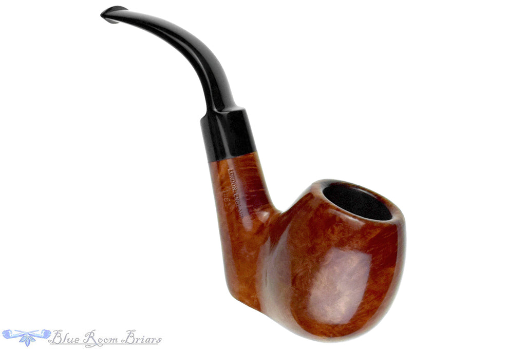 Blue Room Briars is proud to present this GBD Prodigy Naturel 1480 (Pre Cadogan) Bent Apple Sitter Estate Pipe