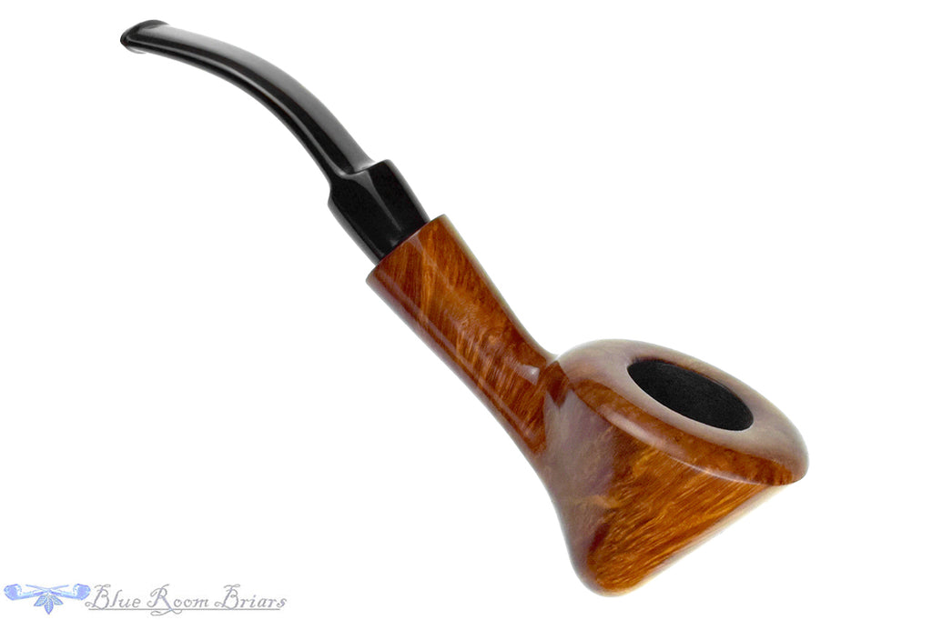 Blue Room Briars is proud to present this E. Wilke Bent Wide Dublin Estate Pipe
