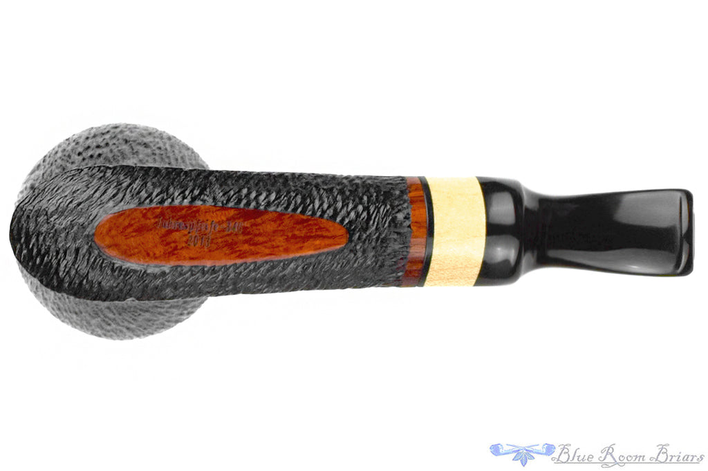 Blue Room Briars is proud to present this Design Berlin Jahrespfeife (Pipe of the Year) 2013 Partial Carved Cup and Saucer (9mm Filter) with Holly Wood UNSMOKED Estate Pipe