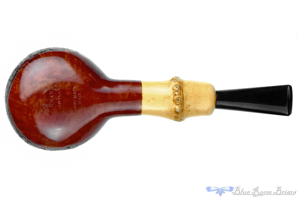 Blue Room Briars is proud to present this Ascorti Media Partial Sandblast Prince Sitter with Bamboo Estate Pipe