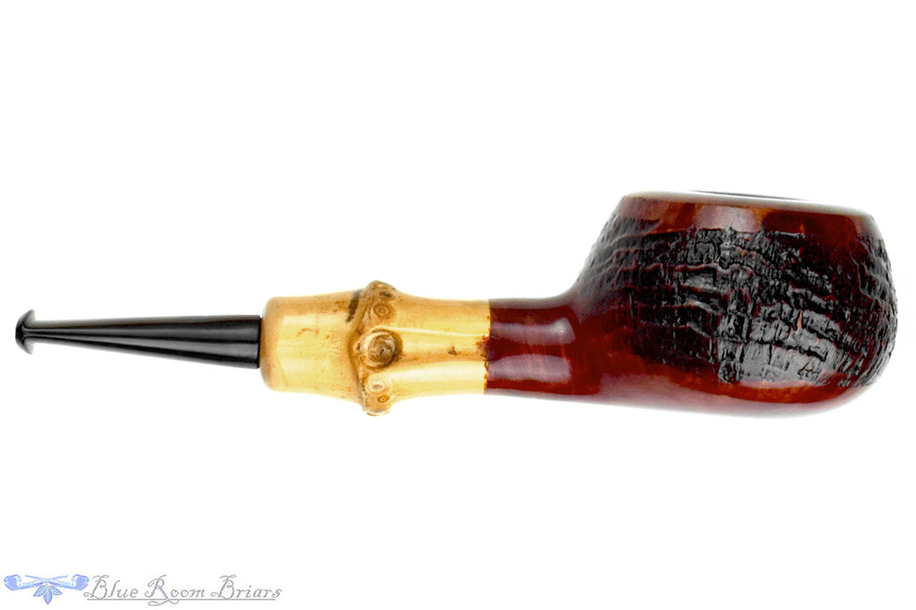 Blue Room Briars is proud to present this Ascorti Media Partial Sandblast Prince Sitter with Bamboo Estate Pipe