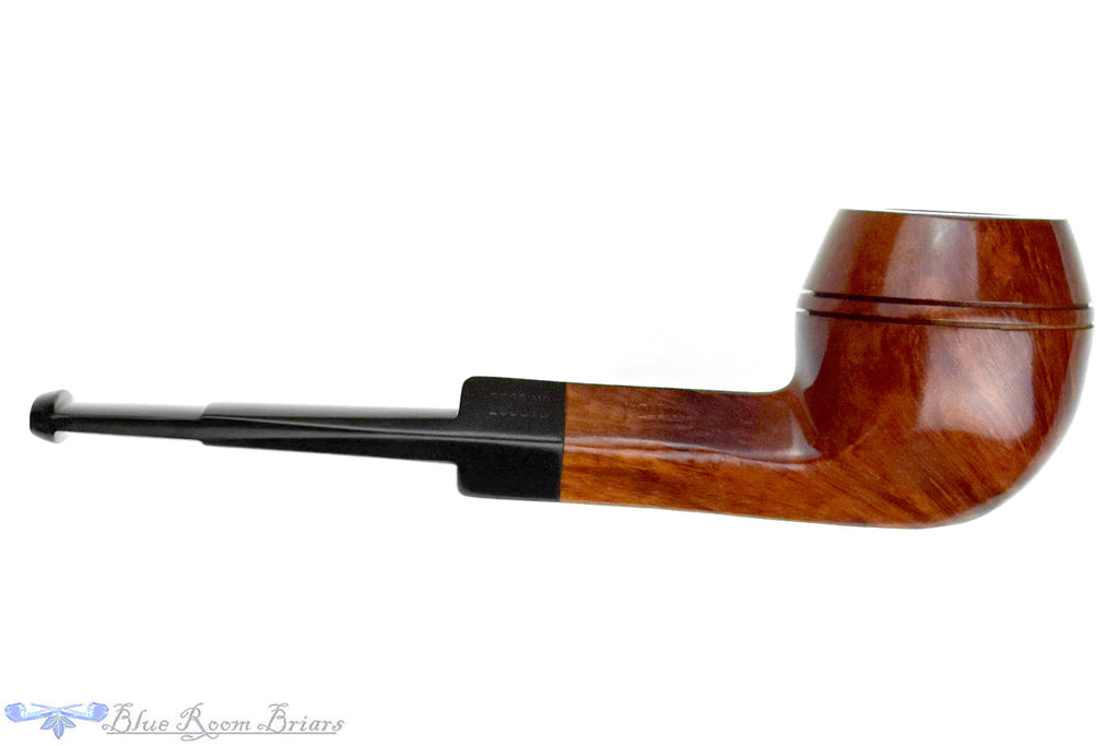 Blue Room Briars is proud to present this Charatan Special 12 Bulldog Estate Pipe