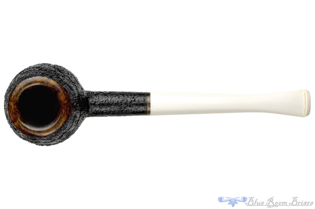 Blue Room Briars is proud to present this Joe Hinkle Pipe 26DA Sandblast Prince with Juma