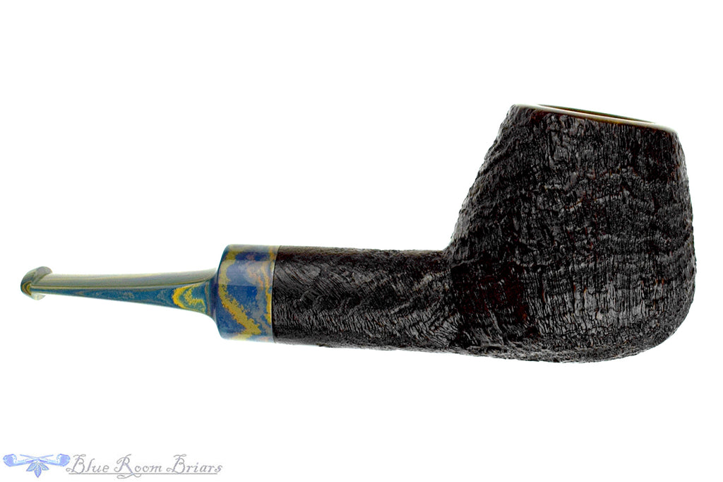 Blue Room Briars is proud to present this Joe Hinkle Pipe 26DG Sandblast Apple Sitter