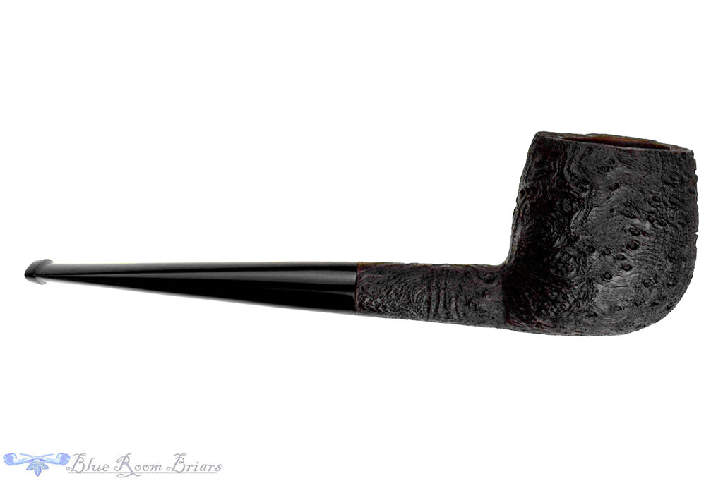 Blue Room Briars is proud to present this Yorgos Mitakidis Pipe Sandblast Strawberry Wood Opera