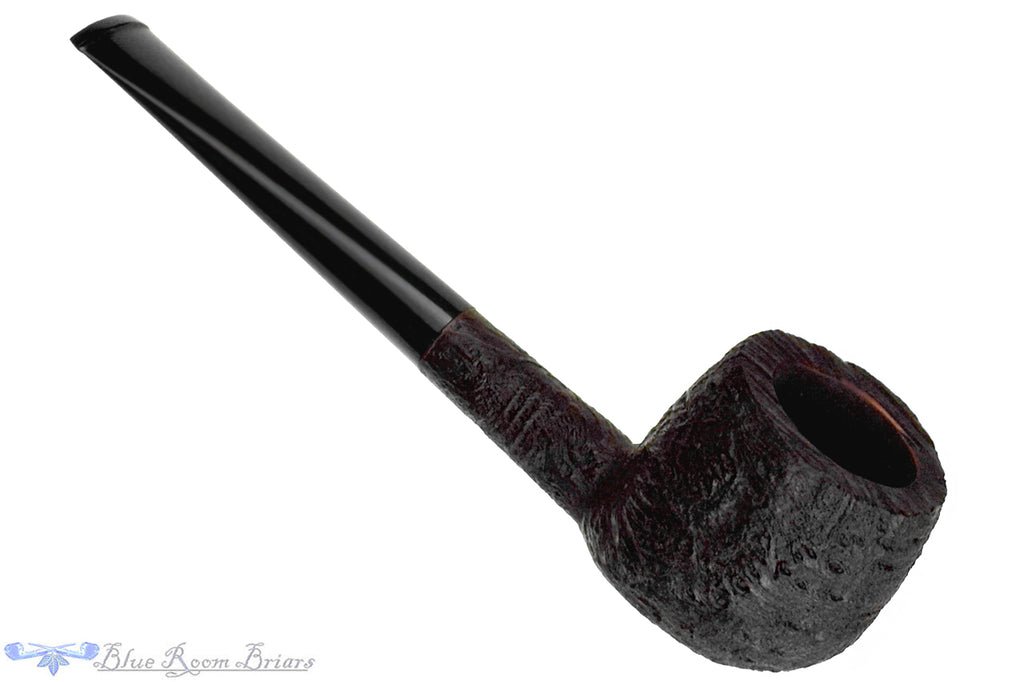 Blue Room Briars is proud to present this Yorgos Mitakidis Pipe Sandblast Strawberry Wood Opera