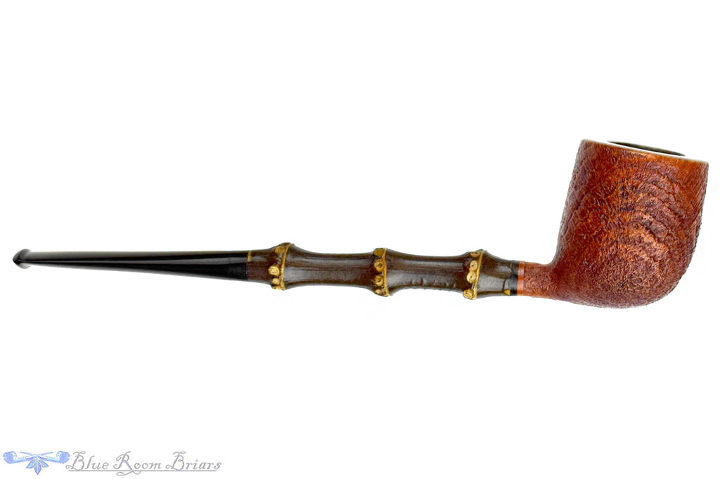 Blue Room Briars is proud to present this Jürgen Moritz Pipe 326 Sandblast Billiard with Dark Bamboo