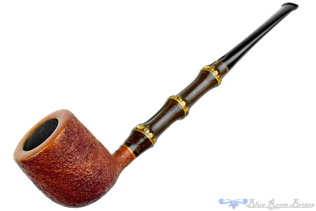 Blue Room Briars is proud to present this Jürgen Moritz Pipe 326 Sandblast Billiard with Dark Bamboo