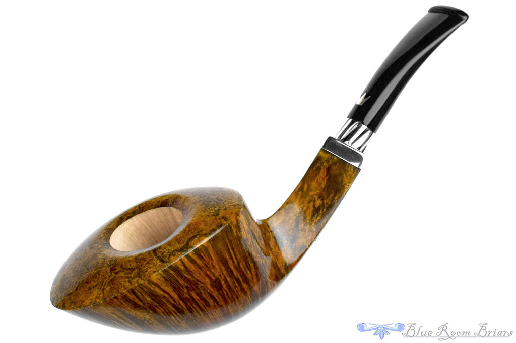 Blue Room Briars is proud to present this Fiamma di Re Flammata Crown Bent Fan Dublin with Diamond Shank and Silver