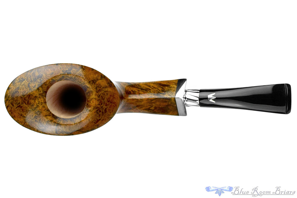 Blue Room Briars is proud to present this Fiamma di Re Flammata Crown Bent Fan Dublin with Diamond Shank and Silver