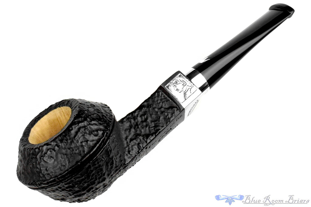 Blue Room Briars is proud to present this Fiamma di Re Rhodesiart Dante Epica Sandblast Bulldog With Silver