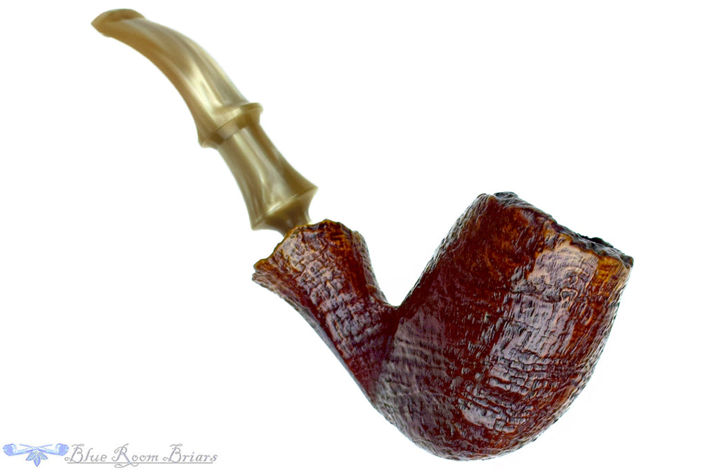 Blue Room Briars is proud to present this Nørding AS Bent Sandblast Egg Freehand with Plateaux Estate Pipe