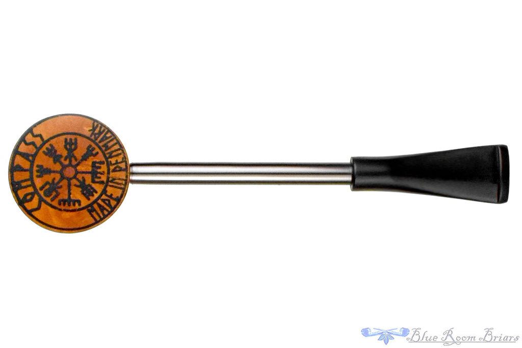 Blue Room Briars is proud to present this Compass (Erik Nørding) Poker with Aluminium Shank Estate Pipe