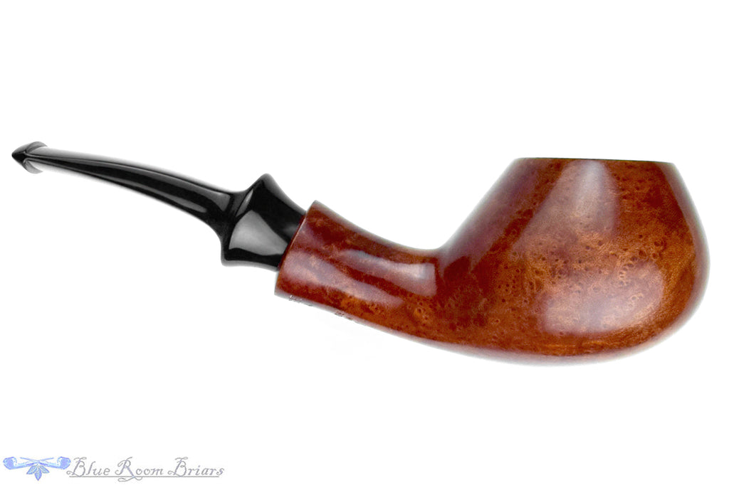 Blue Room Briars is proud to present this Tsuge Kaga 901 Handmade Bent Tomato (9mm Filter) Estate Pipe