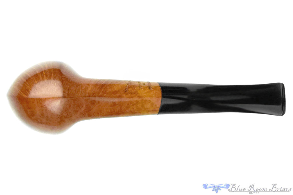 Blue Room Briars is proud to present this Hans Brandt Handmade Straightgrain Tri-Corner Dublin Estate Pipe