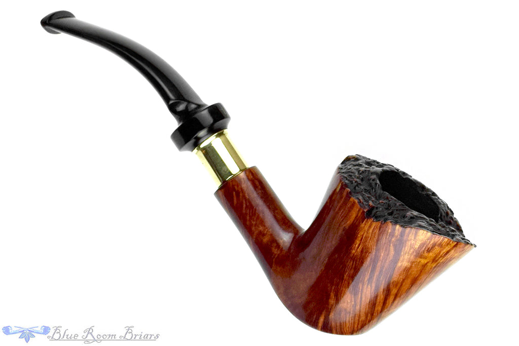 Blue Room Briars is proud to present this Astley's Bent Dublin with Brass and Plateau Estate Pipe