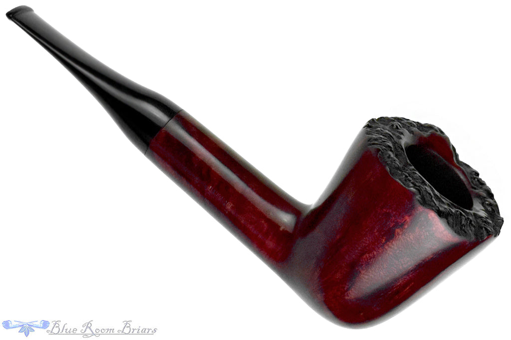 Blue Room Briars is proud to present this Bari Wiking Handmade Large Dublin (9mm Filter) with Plateau Estate Pipe