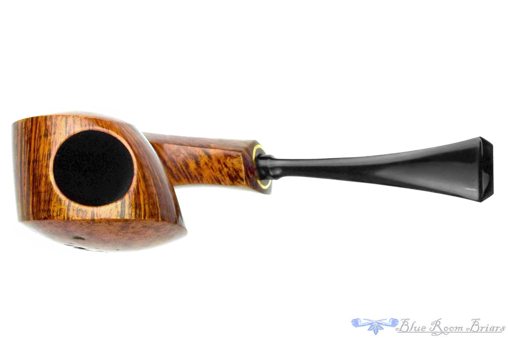 Blue Room Briars is proud to present this David Huber Pipe Kiri Fugu Blowfish