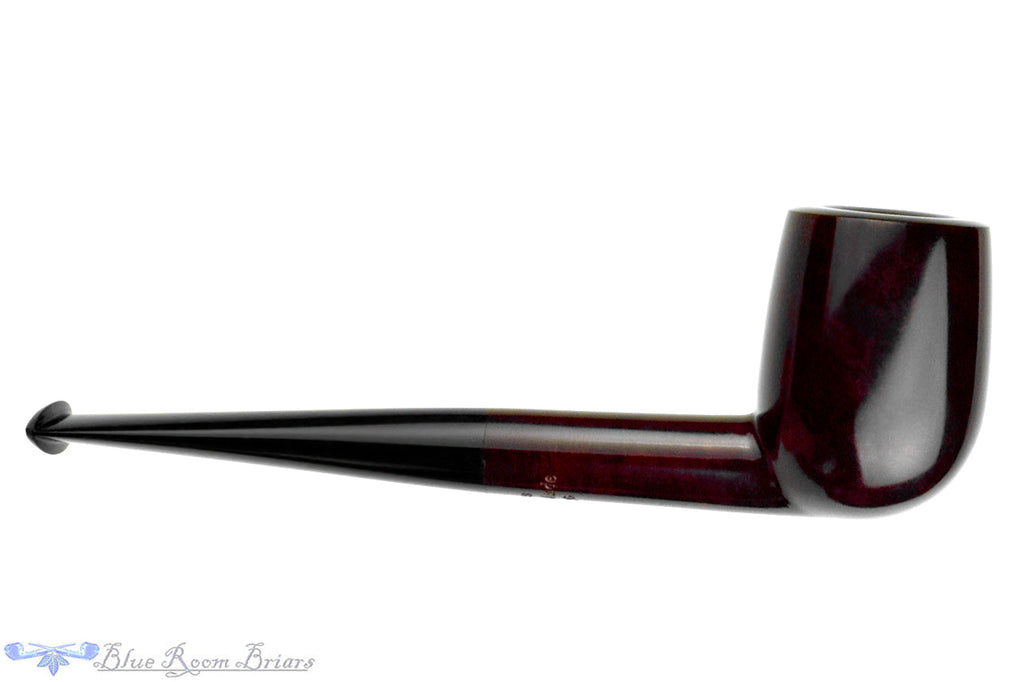 Blue Room Briars is proud to present this Jesse Jones Pipe 3326 Billiard
