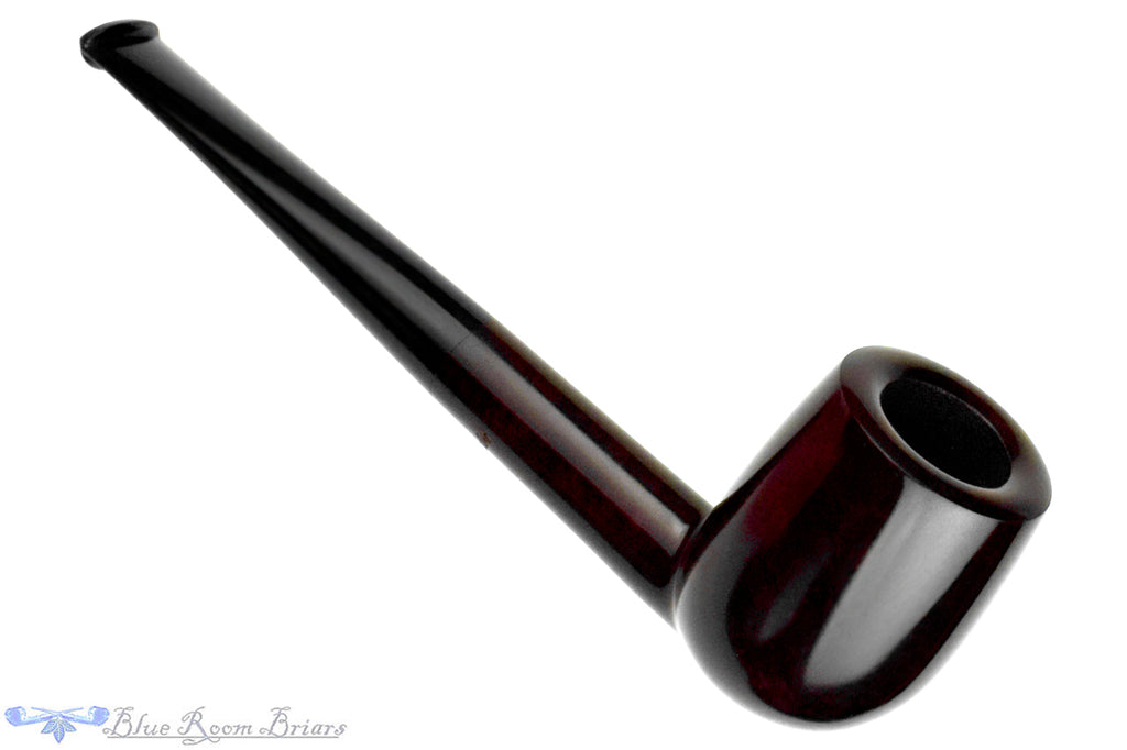 Blue Room Briars is proud to present this Jesse Jones Pipe 3326 Billiard