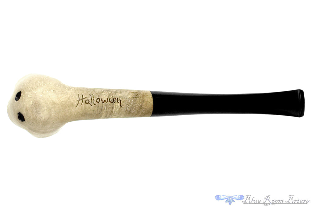 Blue Room Briars is proud to present this Blue Room Briars Pipe 2026 Halloween Bent Ghost Dublin