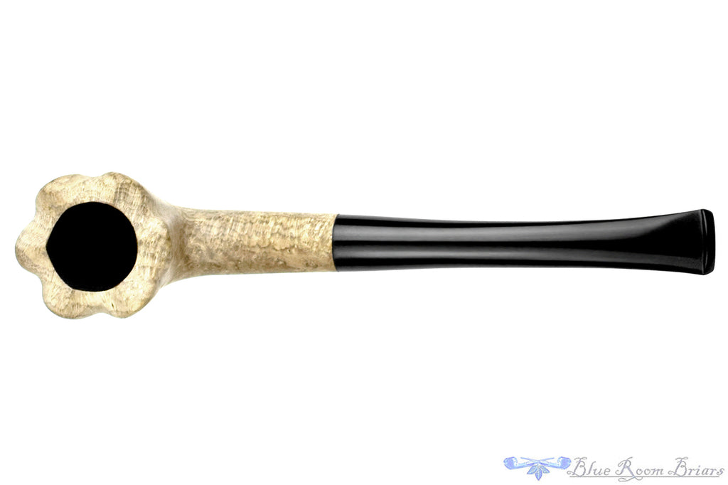 Blue Room Briars is proud to present this Blue Room Briars Pipe 2026 Halloween Bent Ghost Dublin
